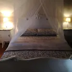 La Luna Nel Pozzo Todi