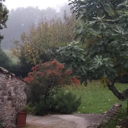 La Luna Nel Pozzo Nocleg ze śniadaniem 3*