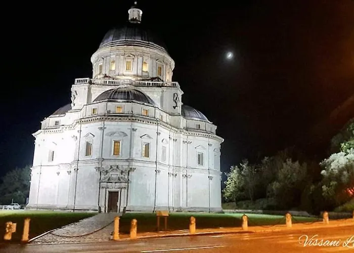 La Luna Nel Pozzo Todi
